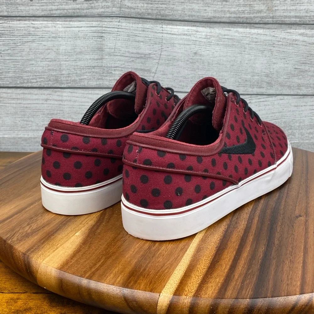 Nike premium used release