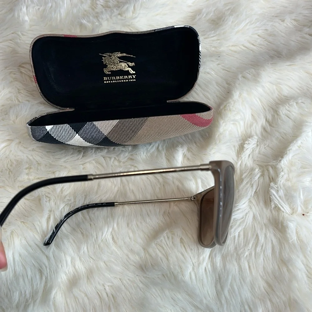 Burberry authentic sunglasses