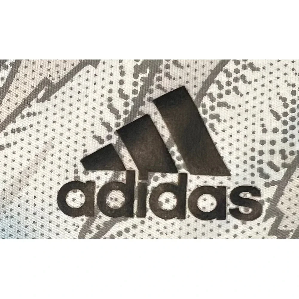 adidas lightweight athletic