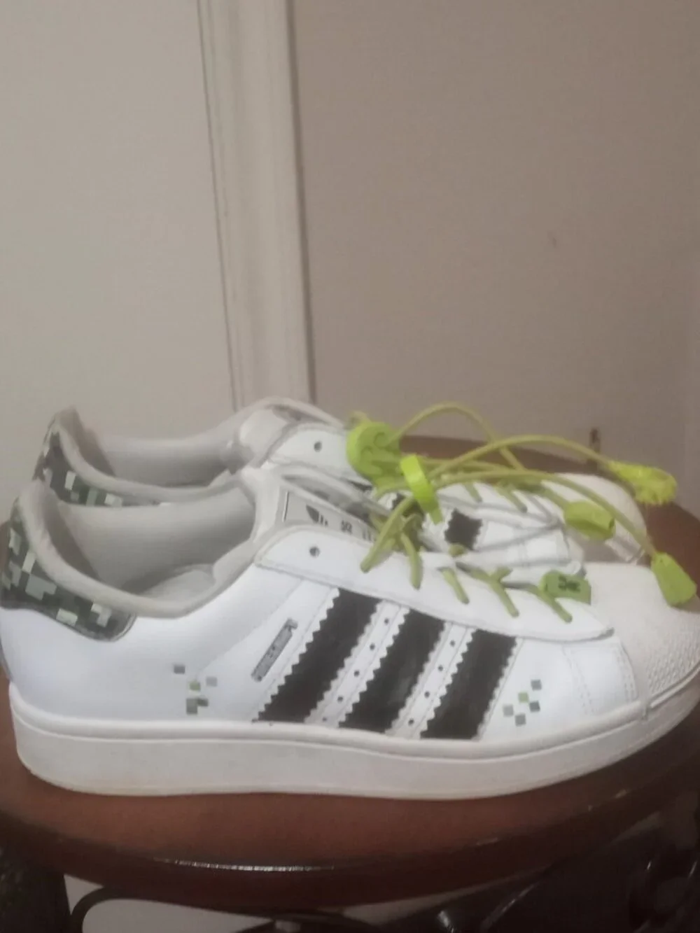 Kids Size 5.5 Adidas Superstar II J MINECRAFT White Black Shoe JQ8749