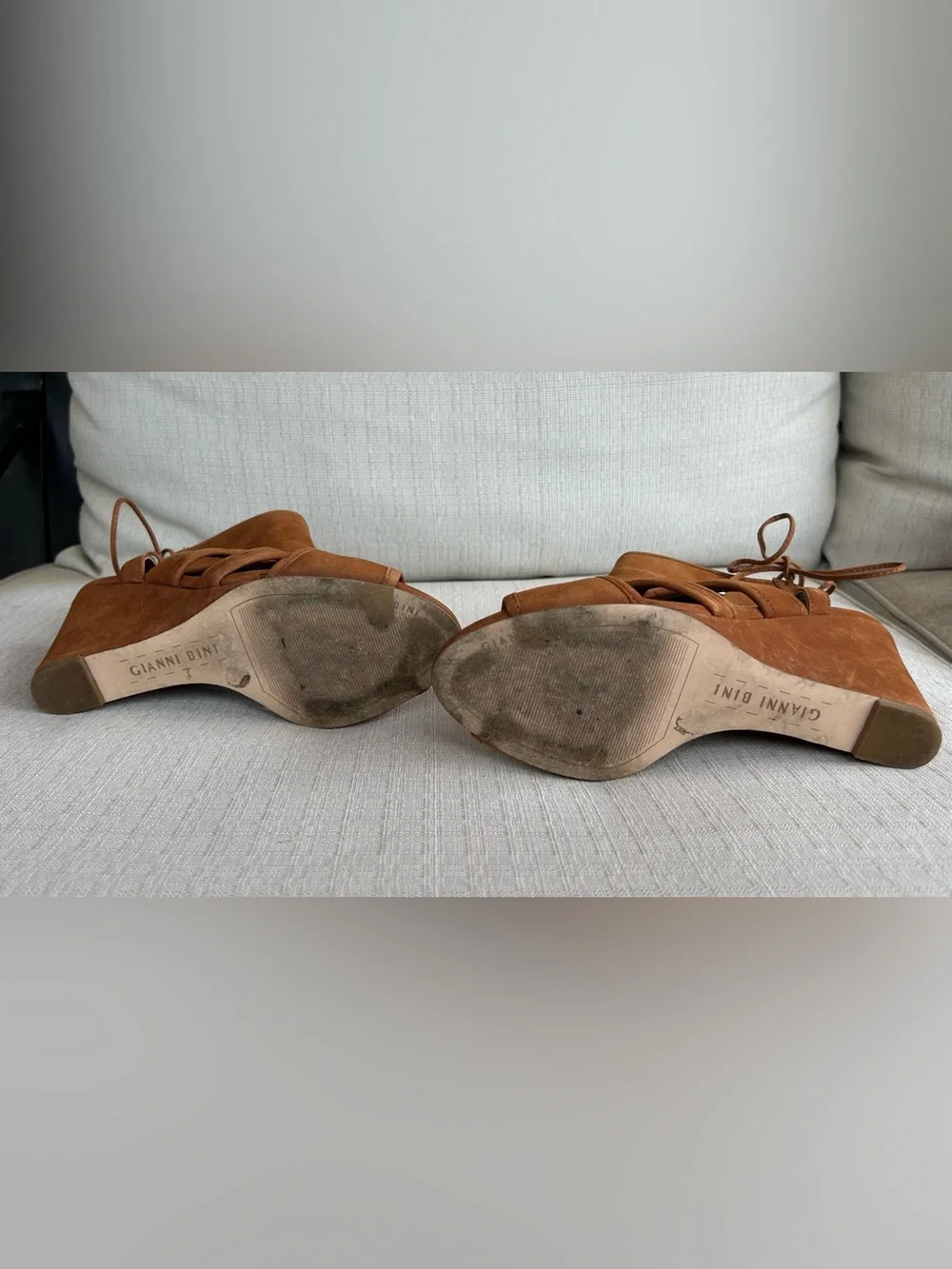 Gianni Bini suede lace