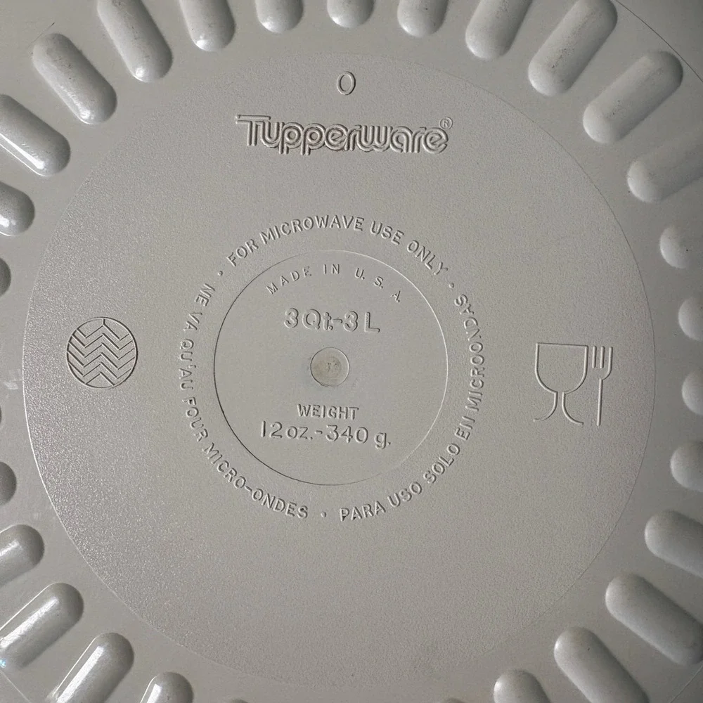 Tupperware vintage microsteamer