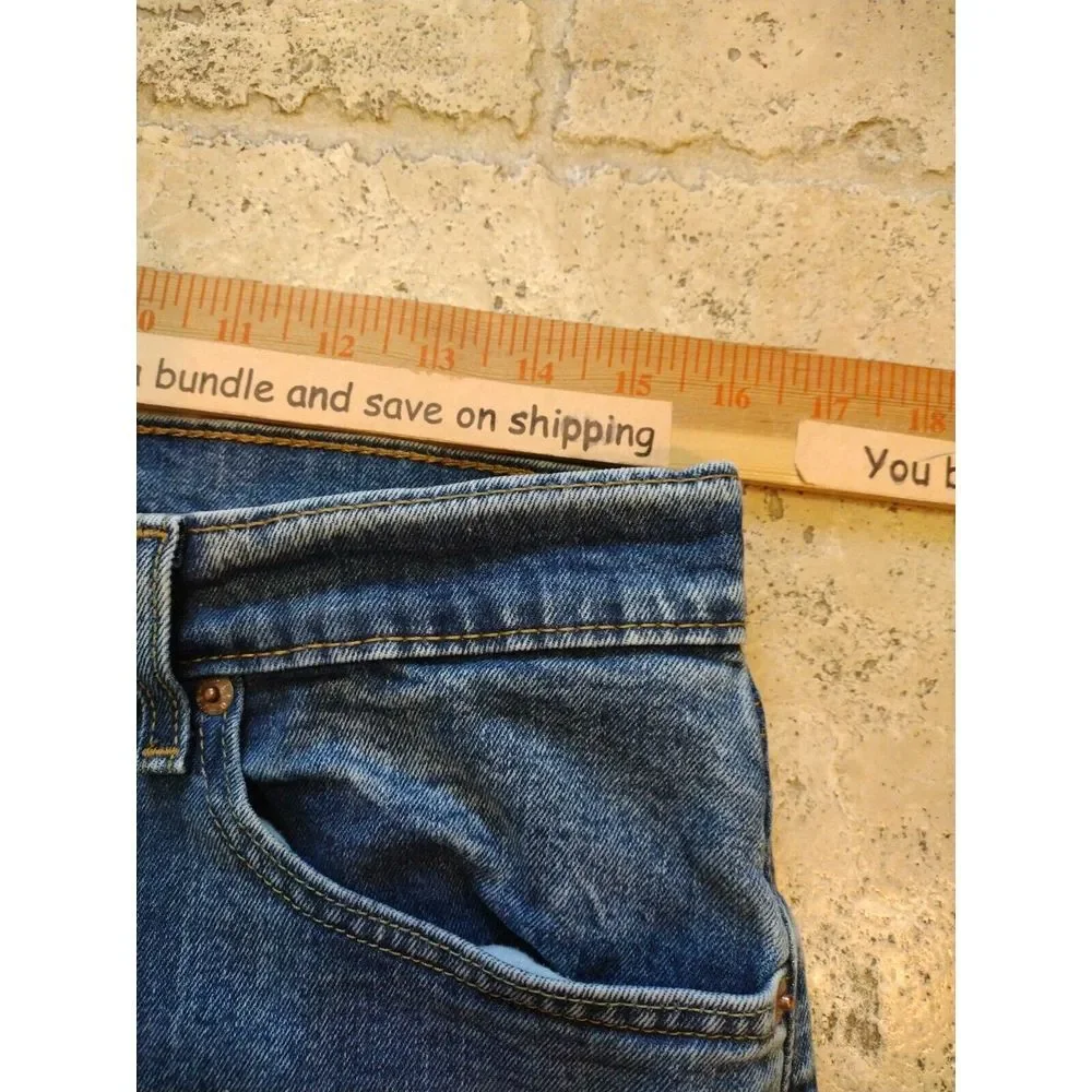 Levis elevate your