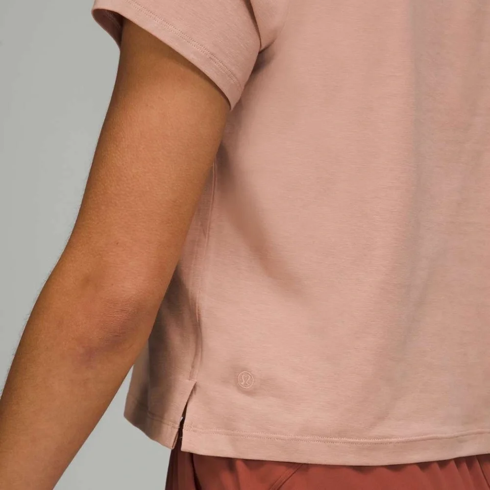 lululemon athletica reposhing this