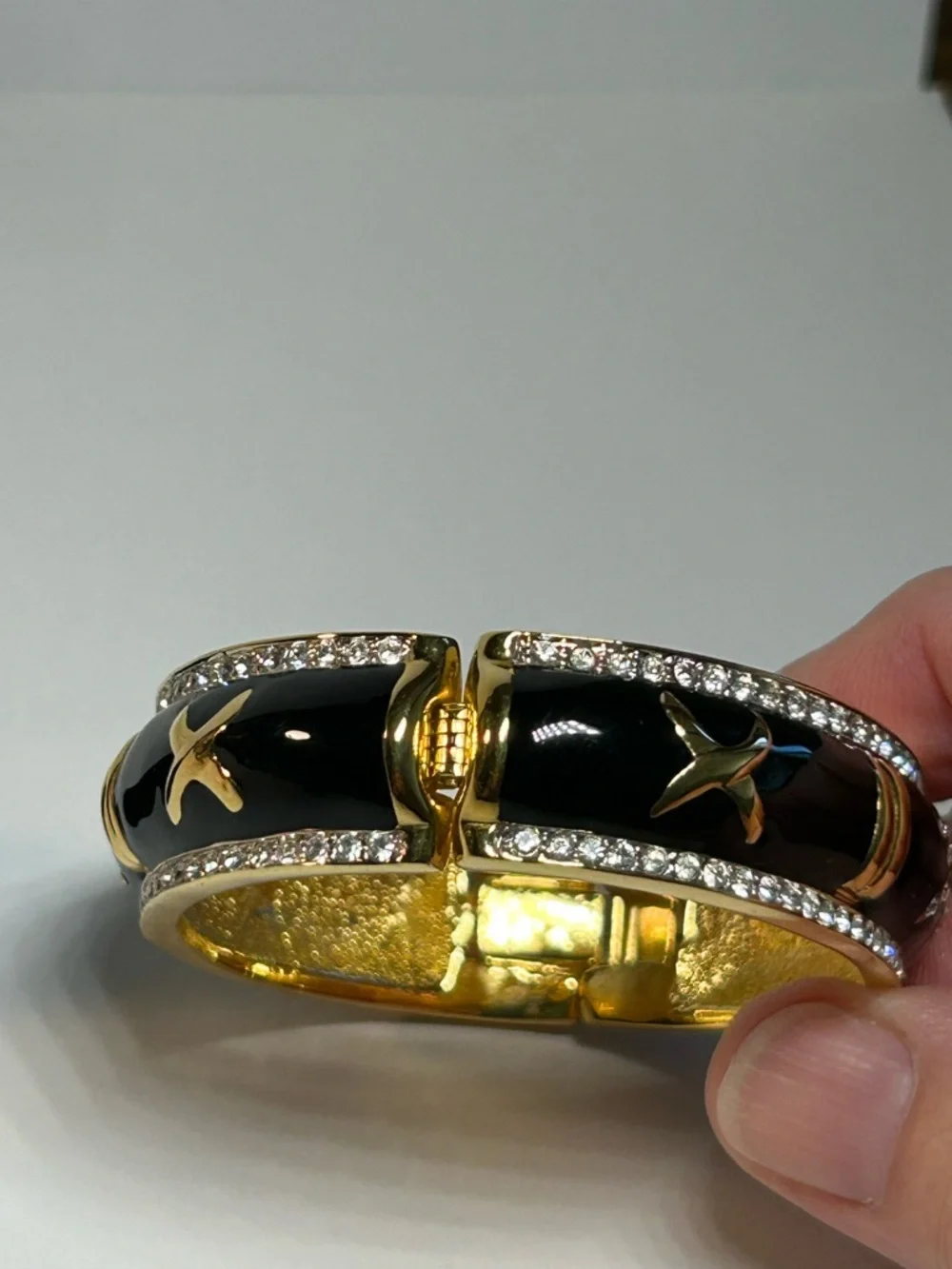N/A elegant black
