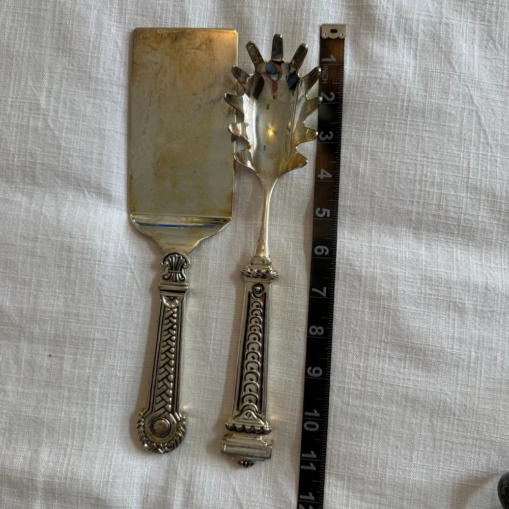 N/A ornate silver