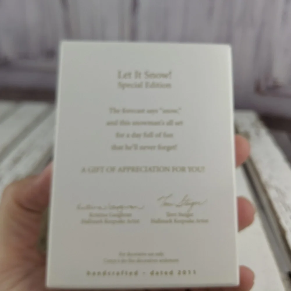 Hallmark like new