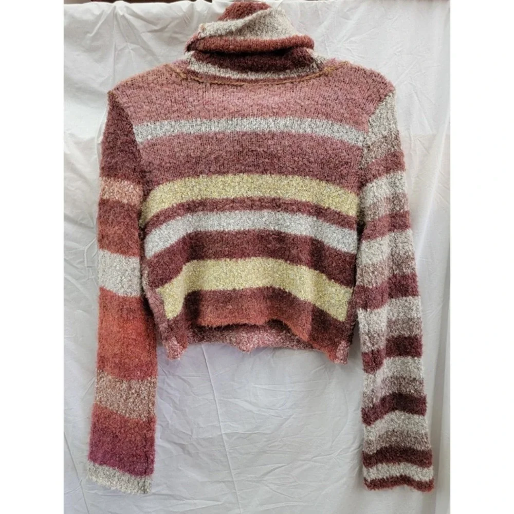 Free People front tags