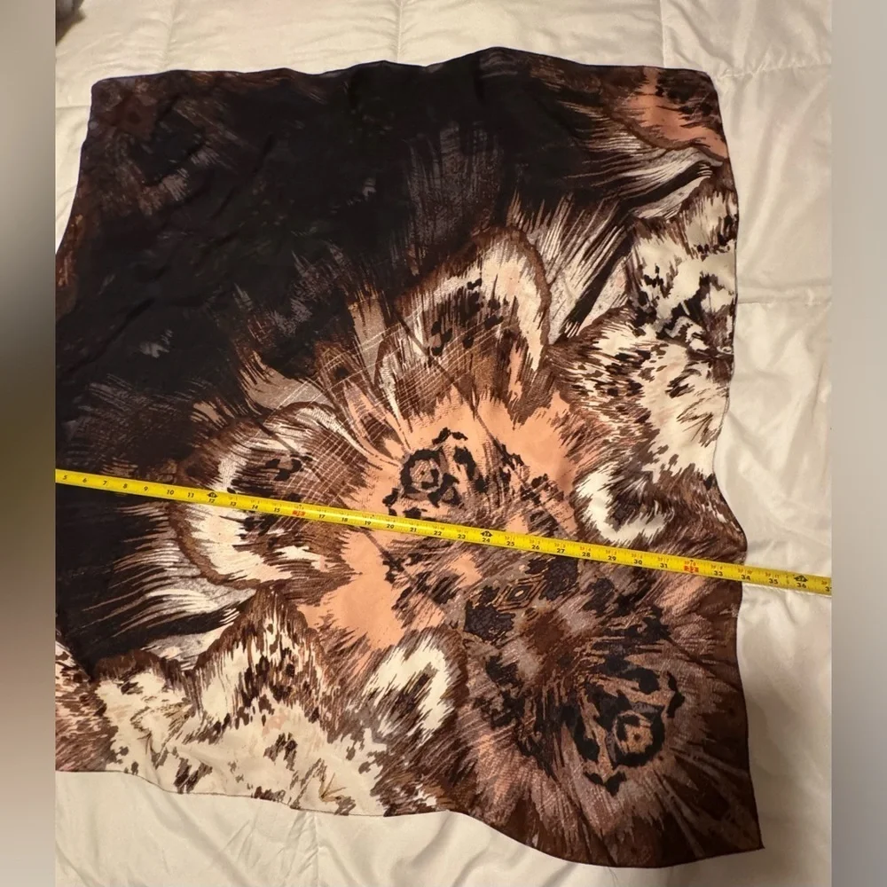 Vince Camuto Artistic Scarf in Black and Tan