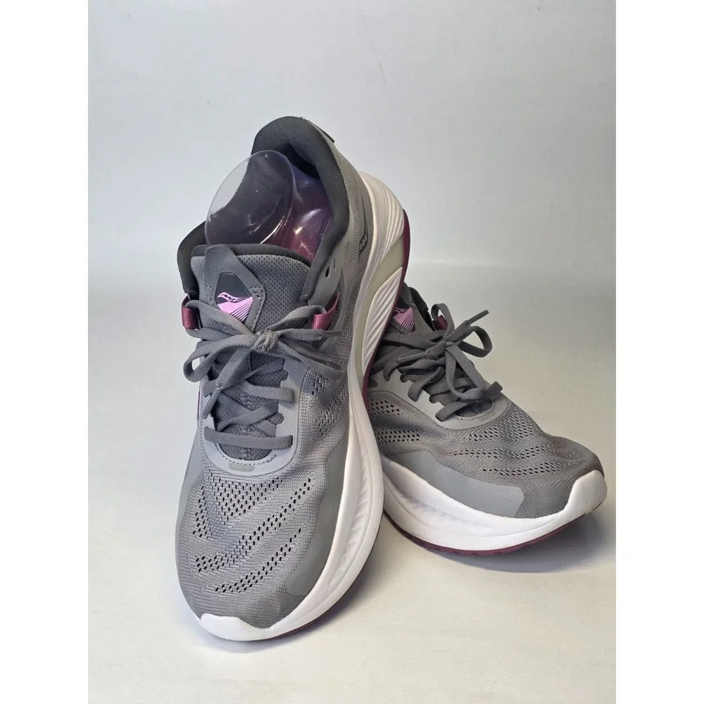 Saucony good has gently