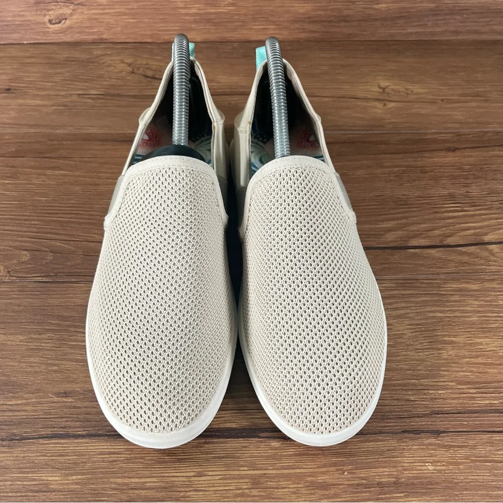 OLUKAI HALE’IWA Slip-On Sneakers Women’s‎ Size 8 Loafers Shoes