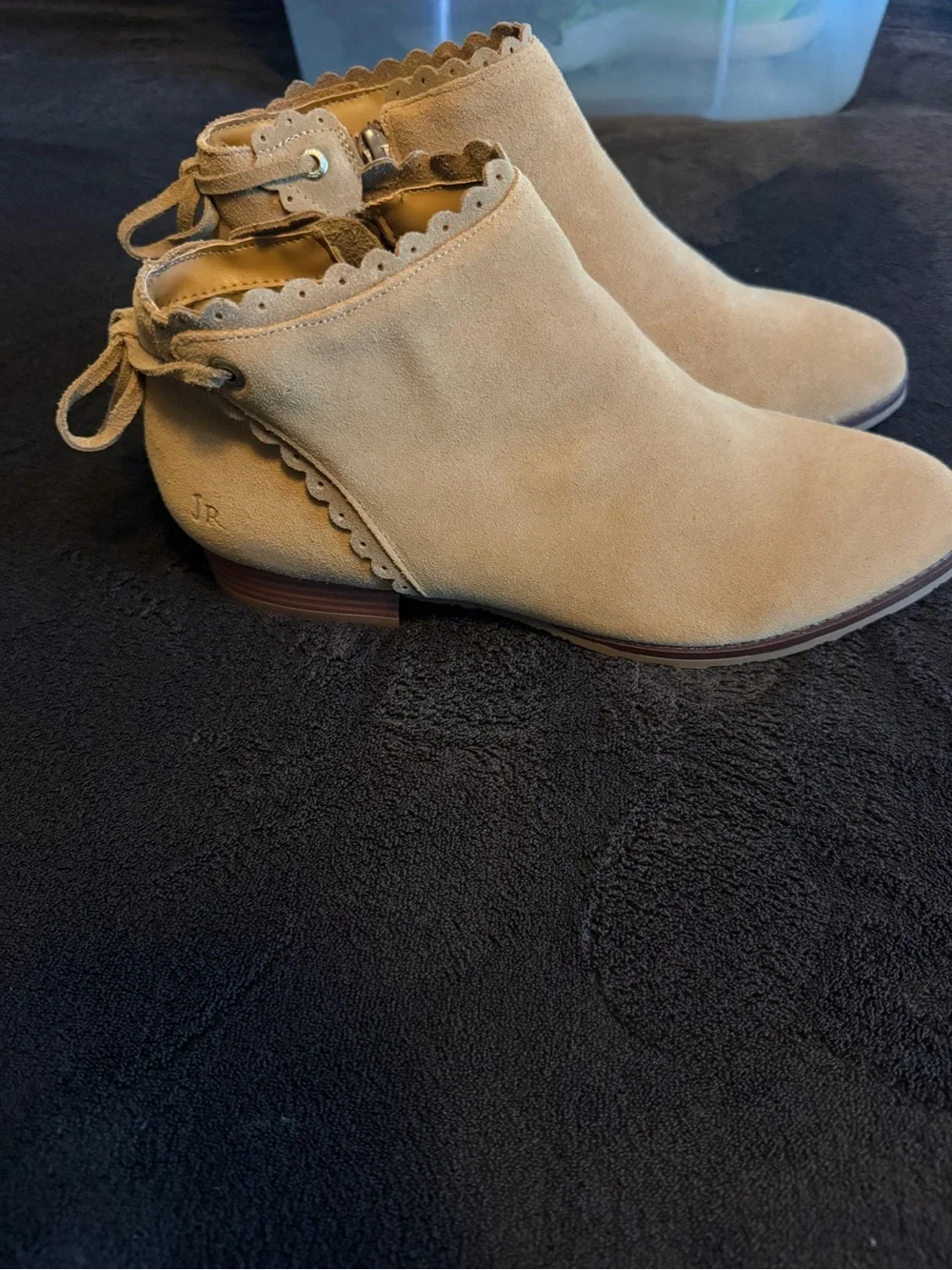 N/A stylish women