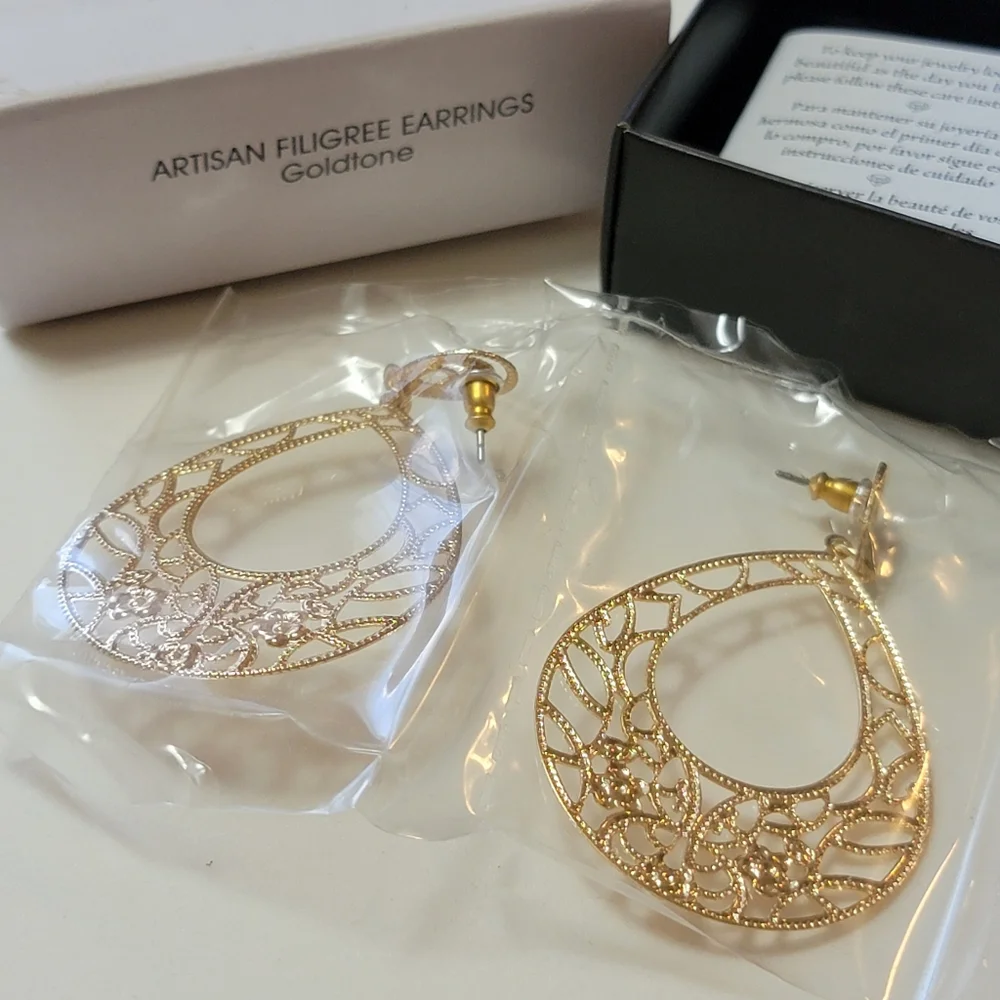 Avon 2016 signature