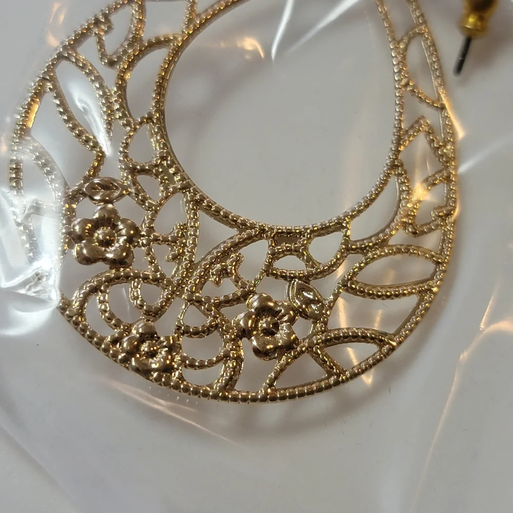 Avon 2016 signature