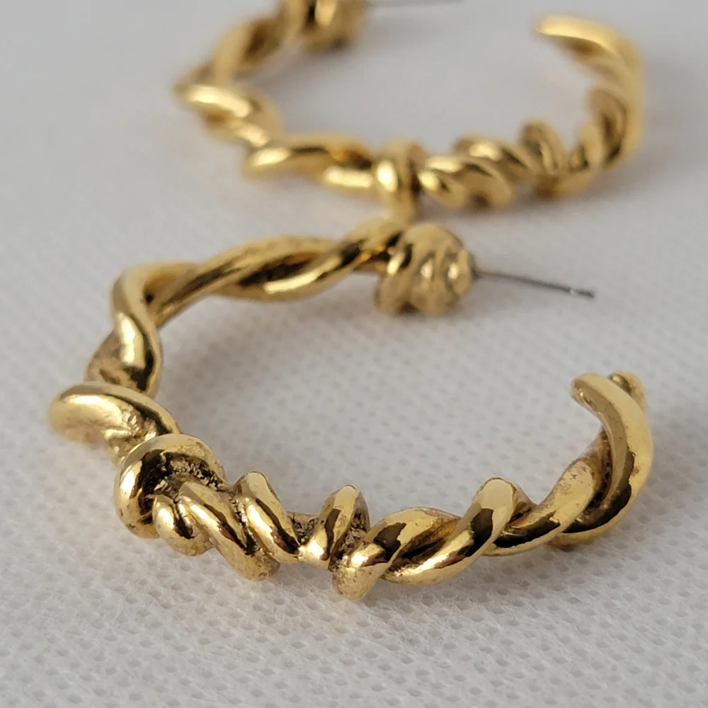 Vintage Twisted Hoop Earrings Gold Tone