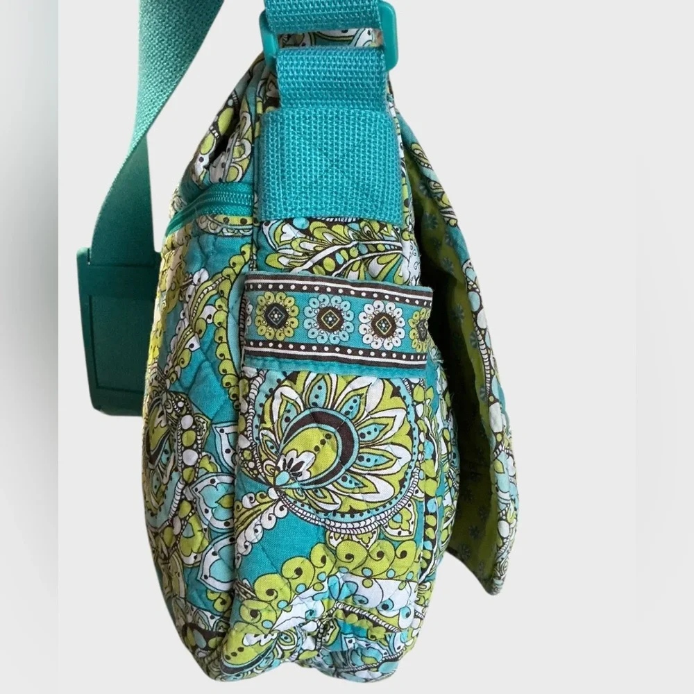 Vera Bradley lightweight yet