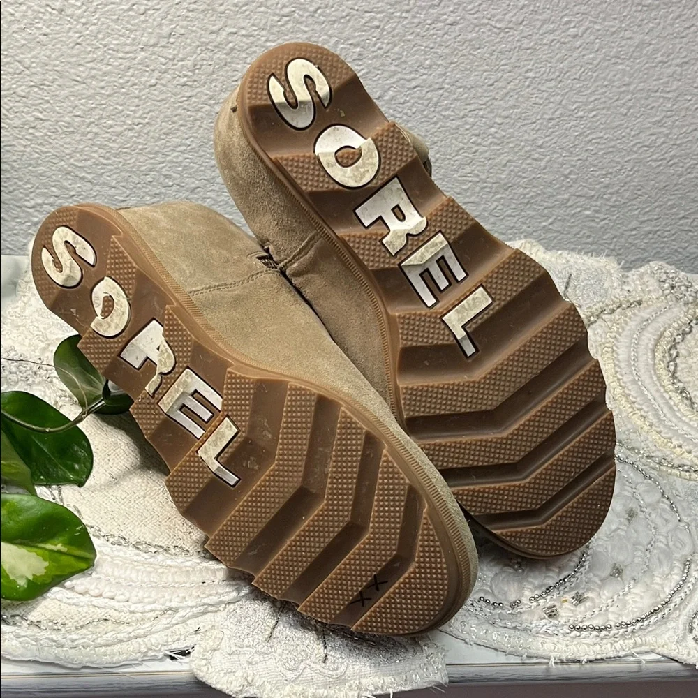 Sorel Women's Joan of Arctic Wedge II Buckle Boots - Khaki {Size 11}