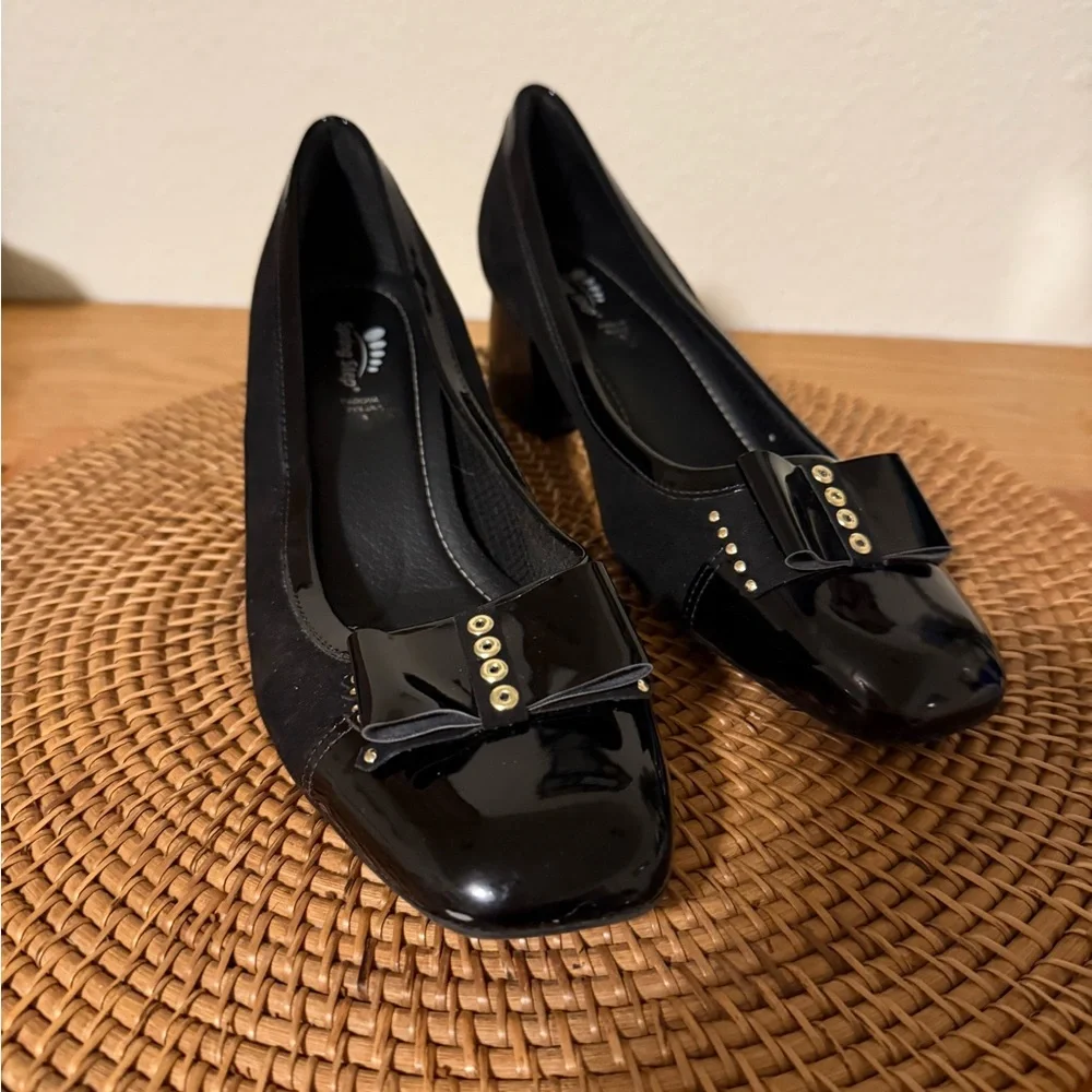 Spring‎ Step Black Bow Block-Heel Pumps