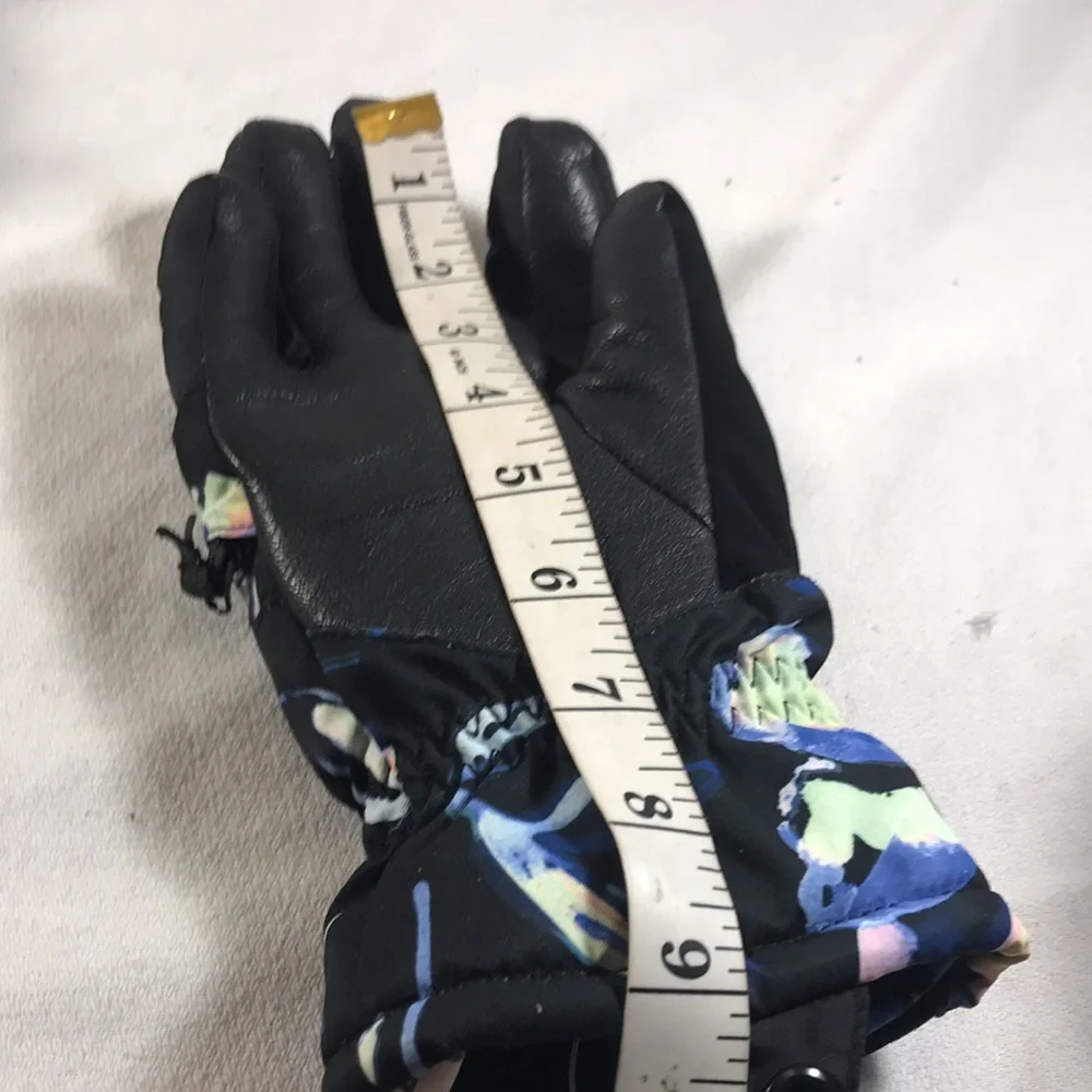 Obermeyer inches winter wrist