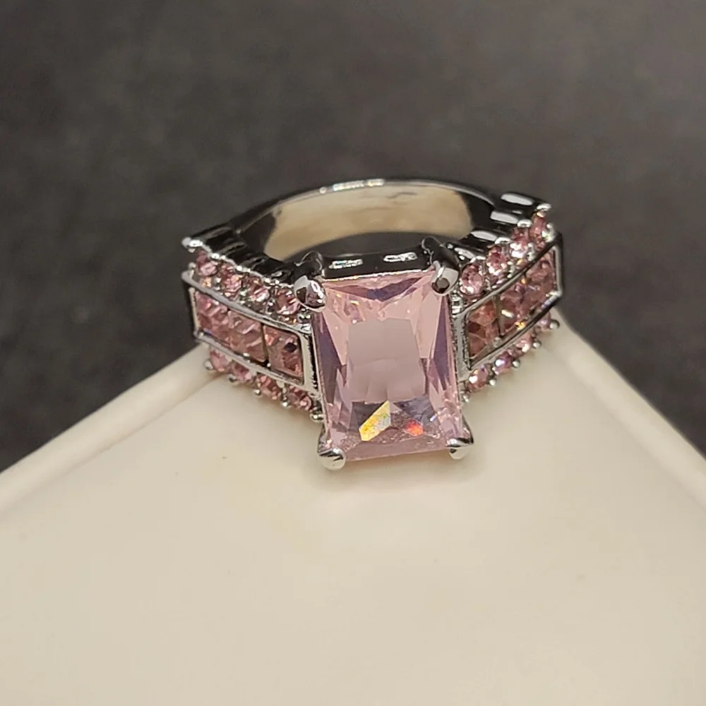 Ring simulated stones