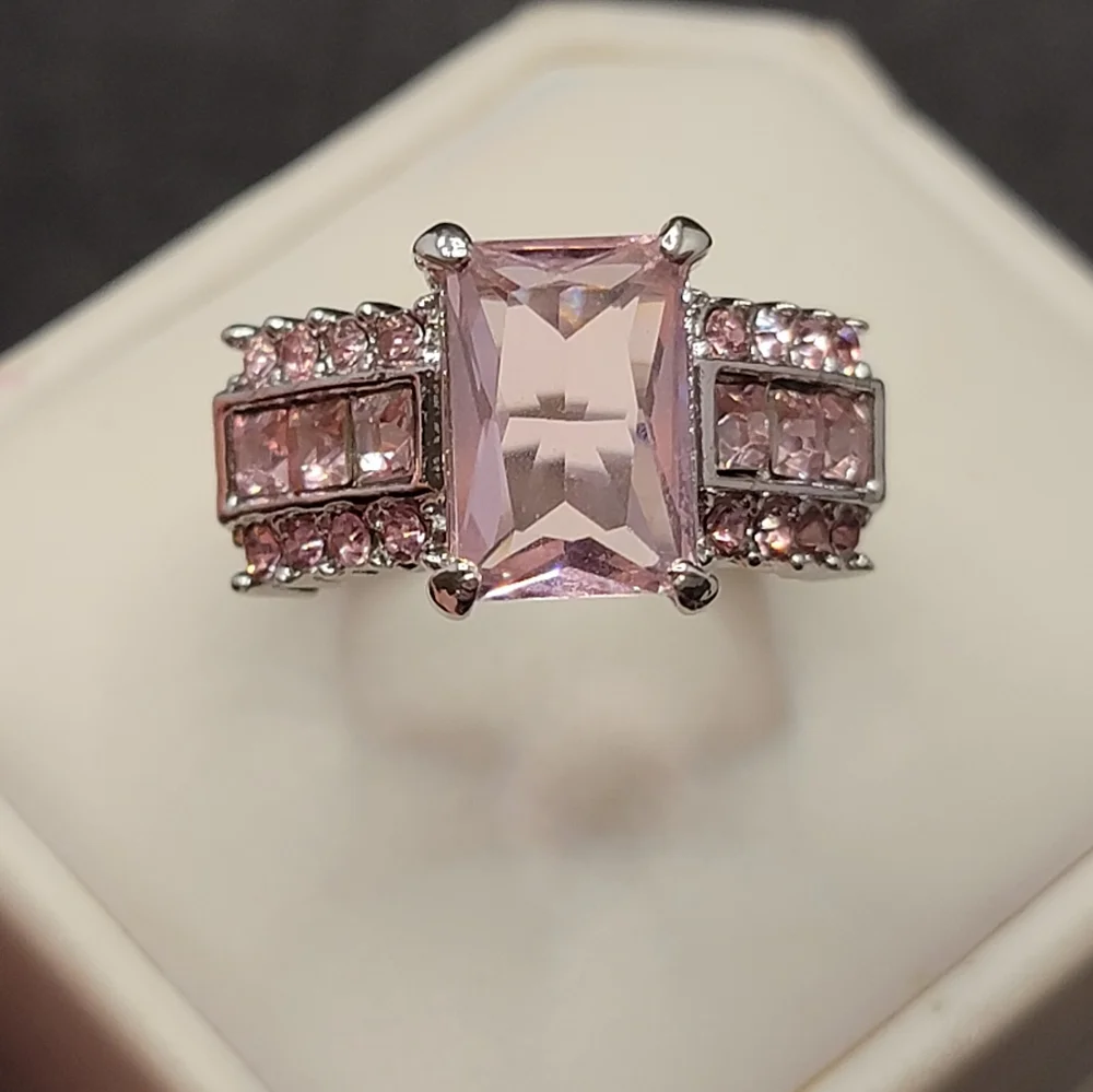 Ring simulated stones