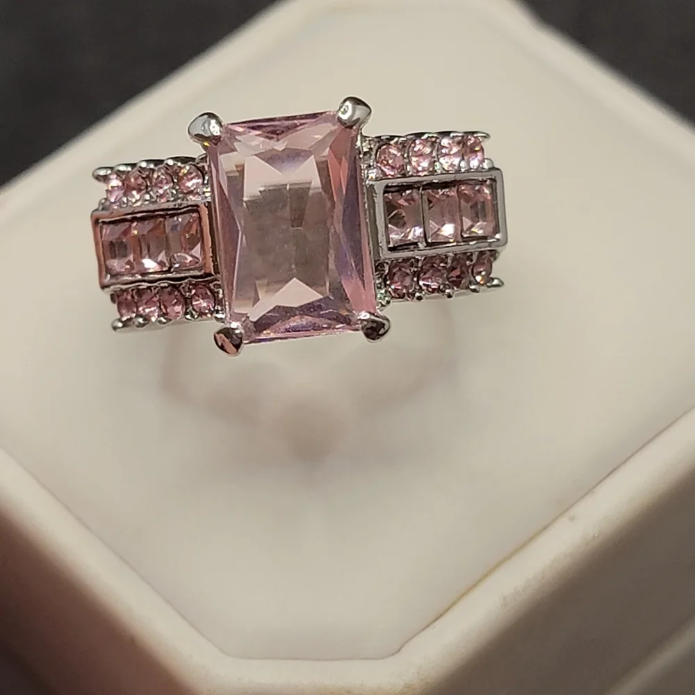 Ring simulated stones