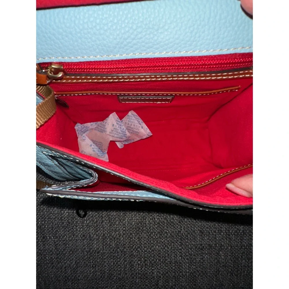 Dooney & Bourke this gorgeous