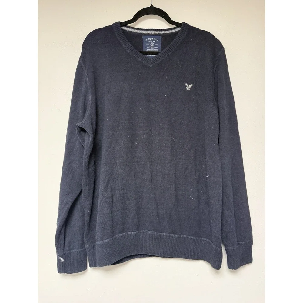 American Eagle Men's Navy‎ Sweater Size XL