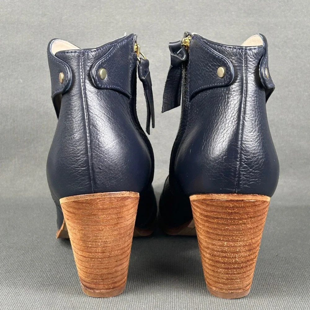 Boden scuffs navy