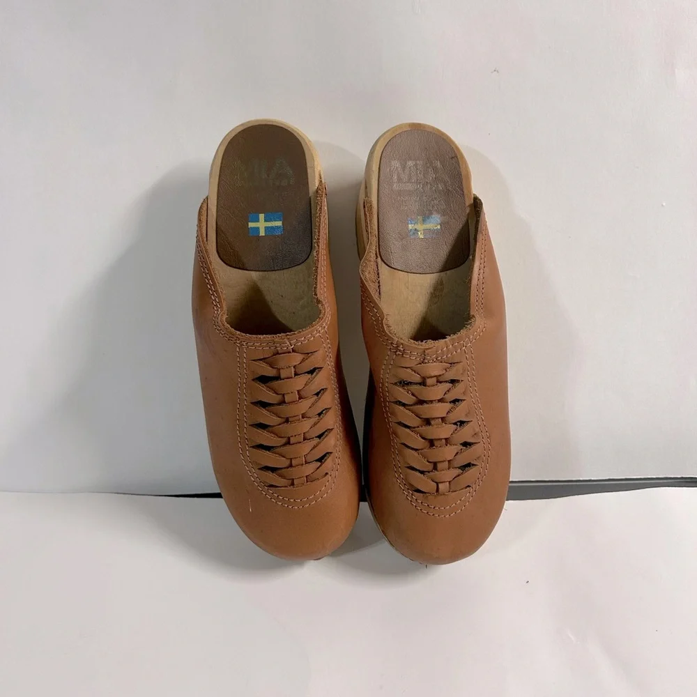 MIA Swedish Women's Traditional Wood Heel Leather Slide On Shoes SZ 38