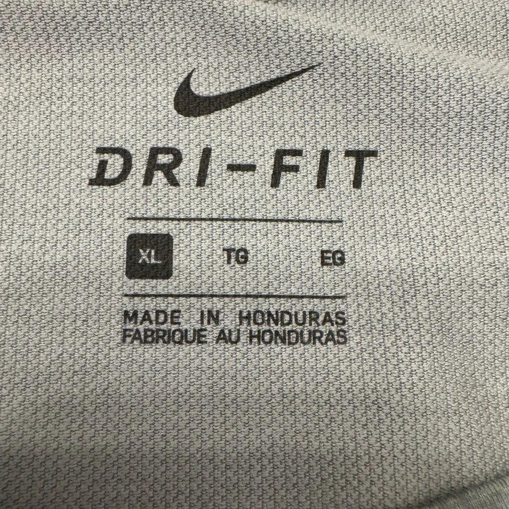 Nike workouts offers gray