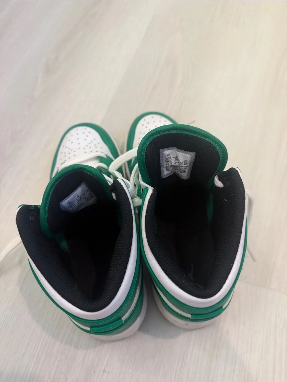 Jordan bold green