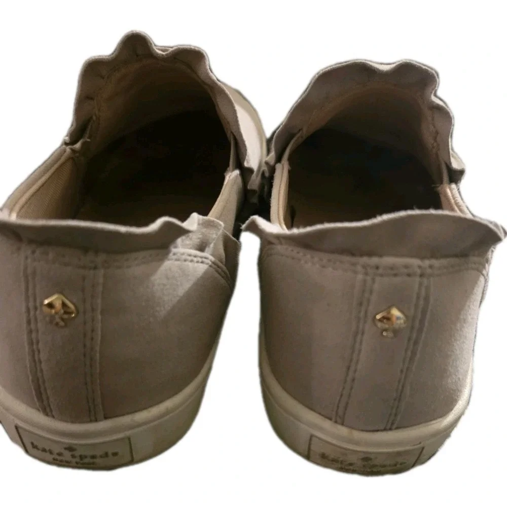 Kate Spade Lilly Ruffle Slip On Sneakers Beige Taupe Suede Leather‎ Flats 7.5M