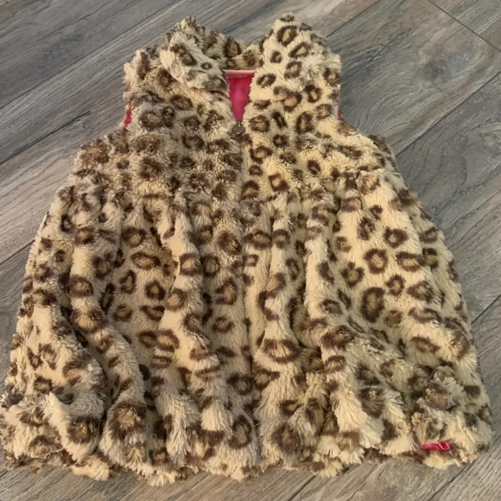 KIDS HEADQUARTERS FAUX FUR PEPLUM VEST GIRLS 5-EUC
