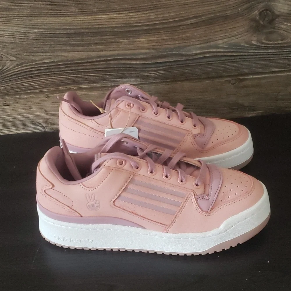 New Adidas Forum Bold Pink Womens 6.5 Sneakers Streetwear Casual Everyday Sporty