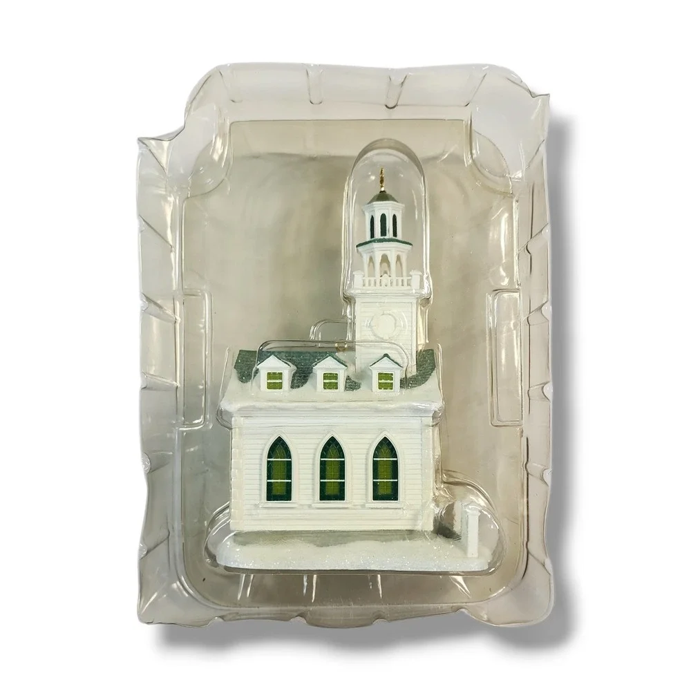 Hallmark Keepsake Colonial Church‎ Candlelight Services Magic Ornament 2005