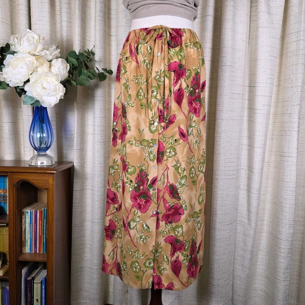 Studio Jpr drapes floral flaws