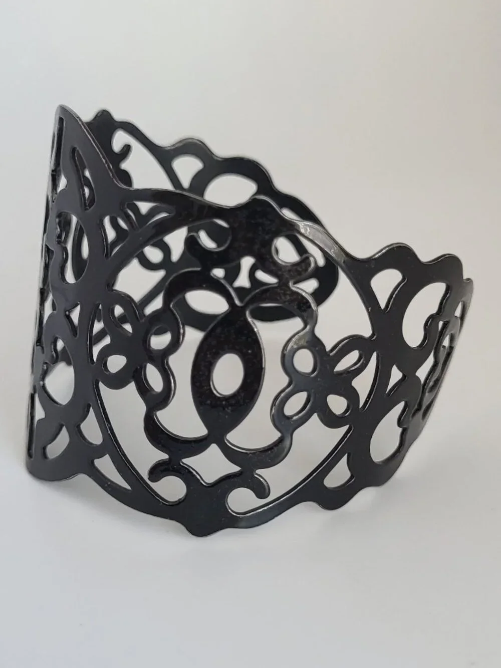 Source Unknown black enamel