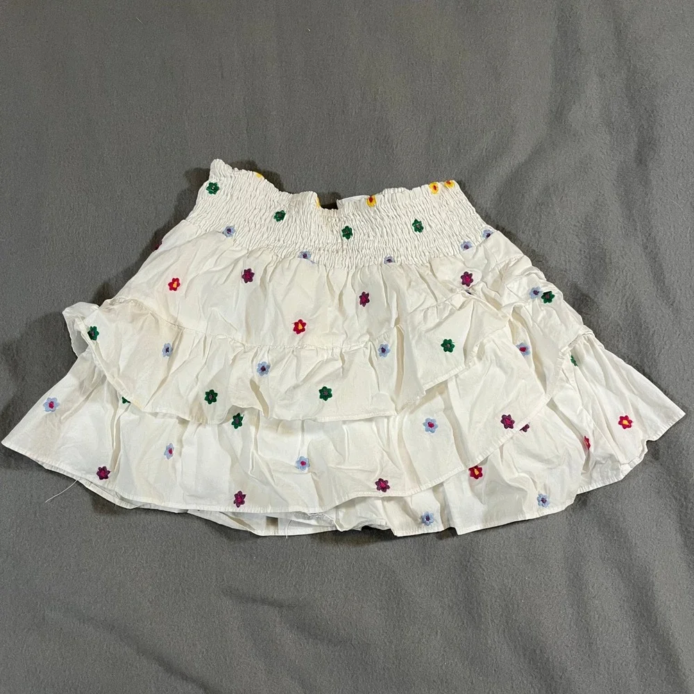 Indie Collection‎ White Ruffle Mini Skirt Medium Smocked Waist Floral Embroidery