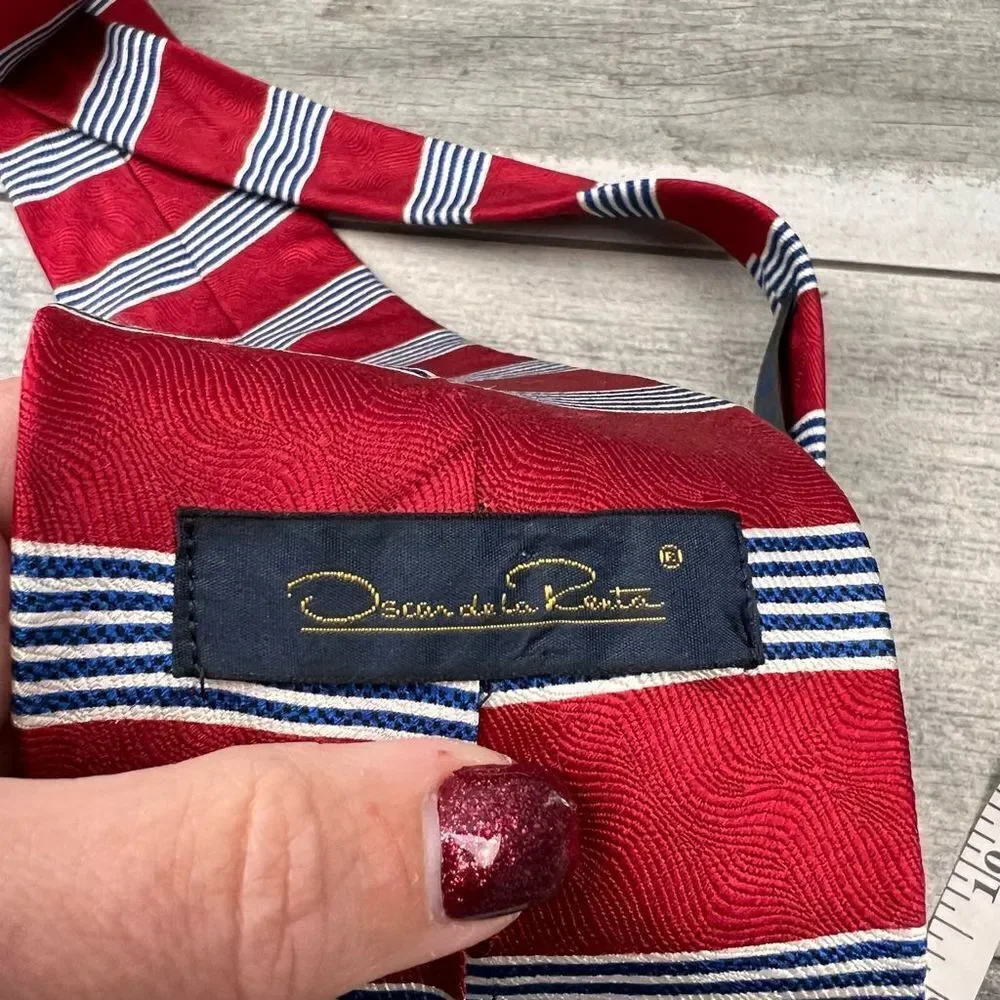 Oscar de la Renta red blue