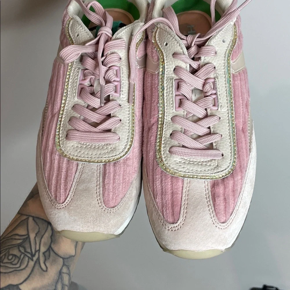 HOFF | Women’s Pink Suede Fantasy Trainer Sneakers Size 7.5
