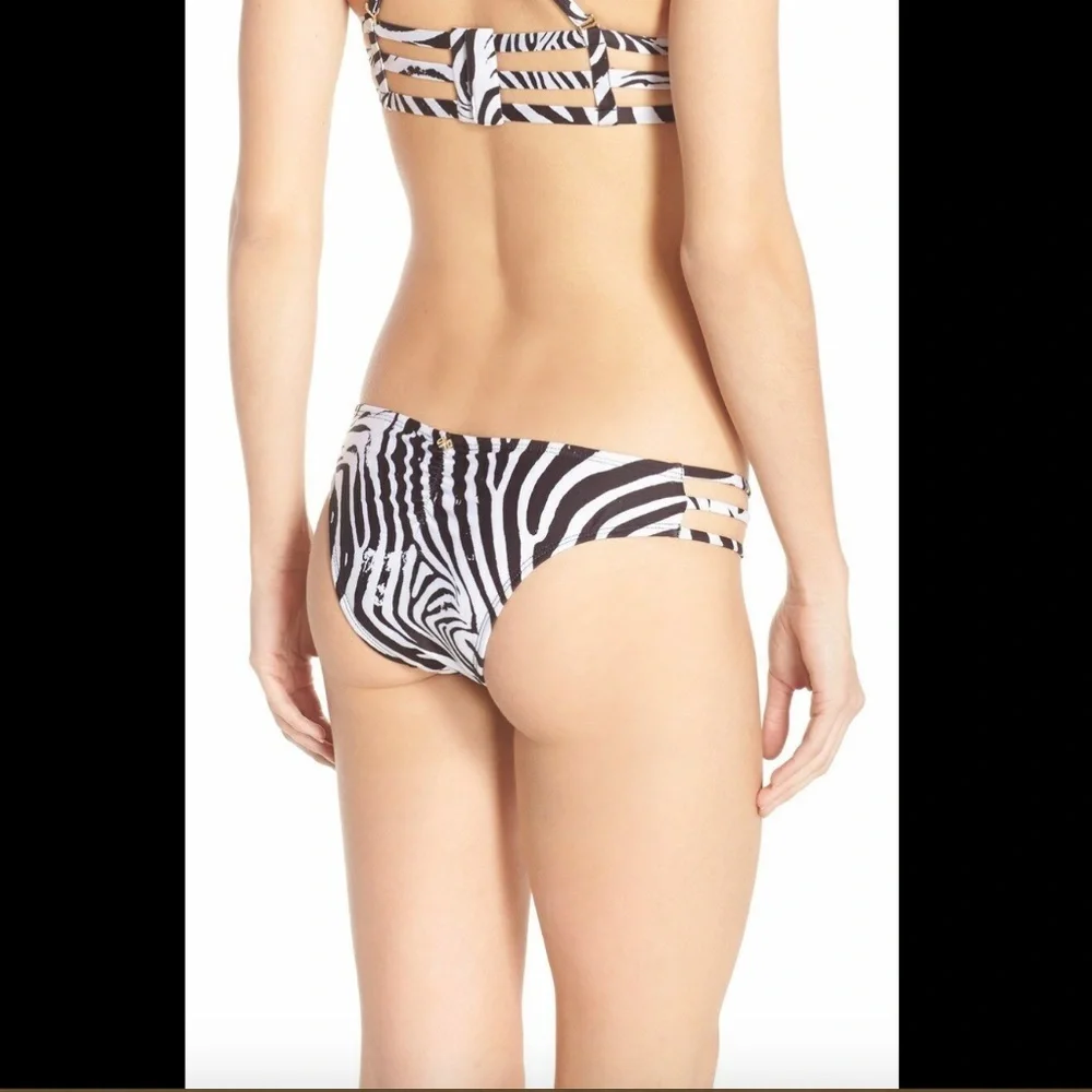 Pilyq nwt $64