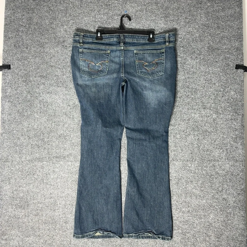 No Boundaries Jeans Juniors 19 Blue Dark Wash Flare Embroidered Heart‎ Y2K