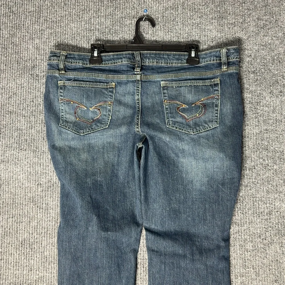 No Boundaries Jeans Juniors 19 Blue Dark Wash Flare Embroidered Heart‎ Y2K