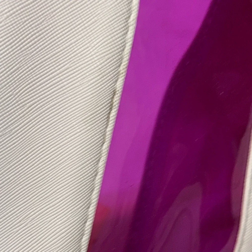 Ulta Beauty scuffs stripe