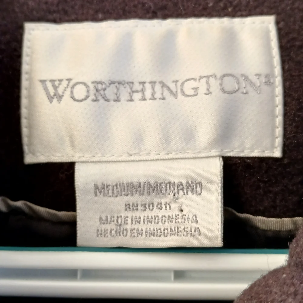 Worthington burgundy wool