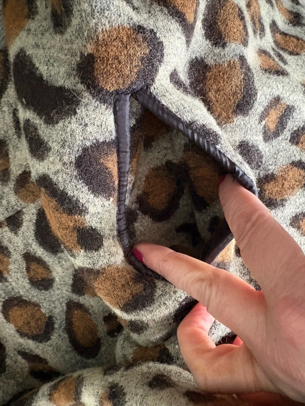 Luii leopard print