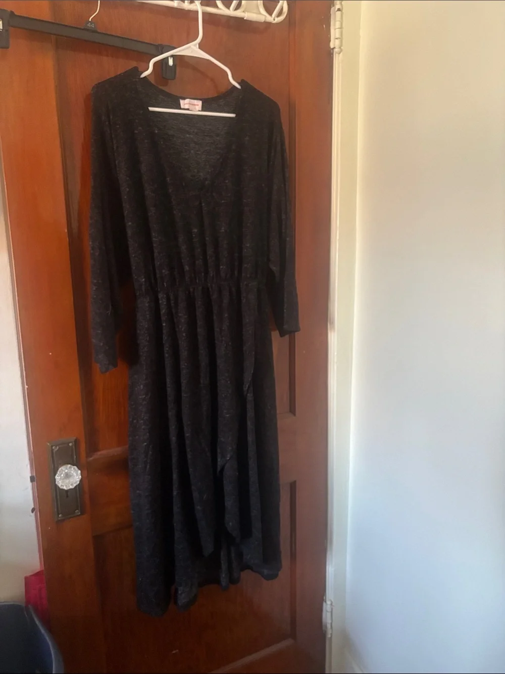 Women's Black Long Sleeve V-Neck Midi Dress with Elastic Waist