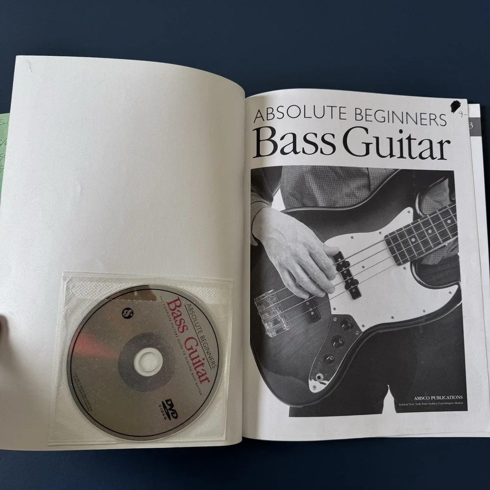 Lot of 2 Absolute Beginners - Bass Guitar: Book/DVD Pack & Play Blues Guitar