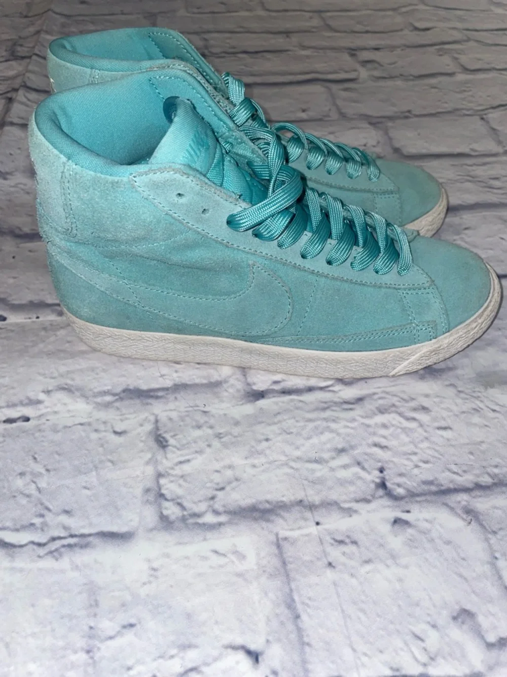 Nike Blazer Mid “Island Green” Size 5